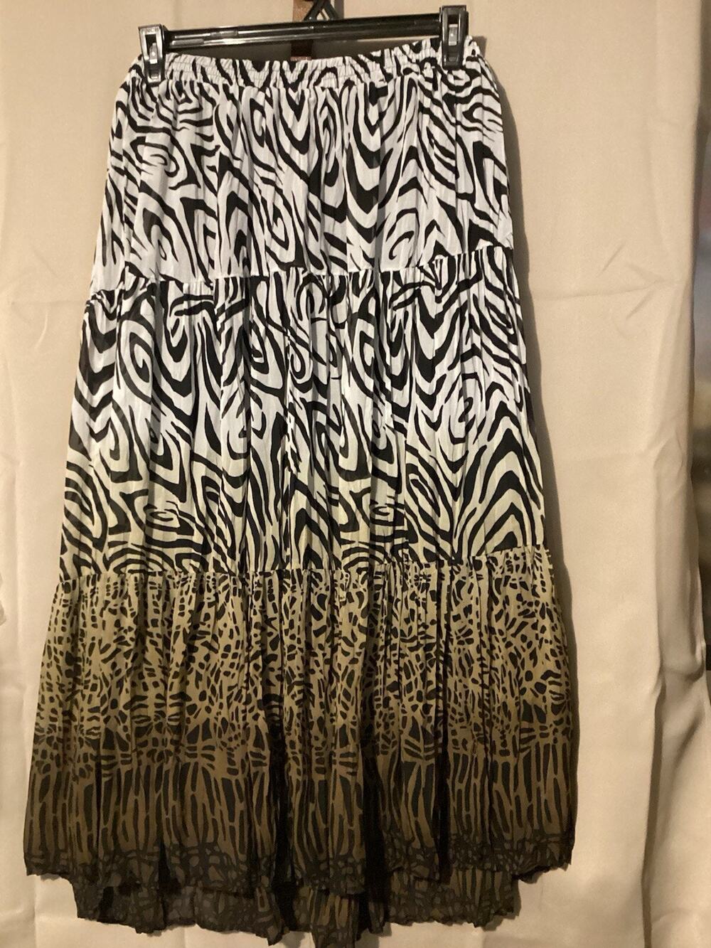 Maggie Barnes Animal Print Long Maxi Skirt SZ 1X 18/20 W Stretch Waist Hi/Lo